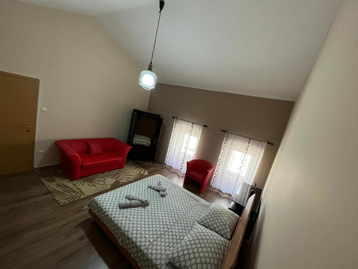 Old Town Apartment เมดูลิน ภายนอก รูปภาพ